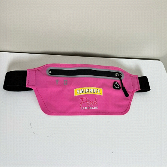 Handbags - 🌸3 for $30🌸 Hot Pink Zipper Fanny Pack